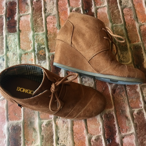 BONGO Shoes - brown/ tan boots
